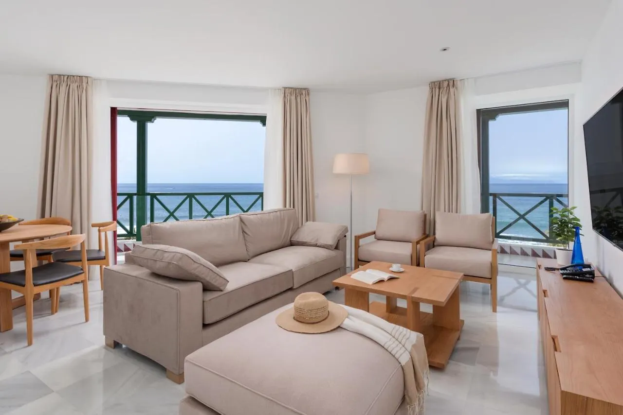 Ocean Suites By Upper Luxury Housing - Parque Santiago Playa de las Americas  Spagna